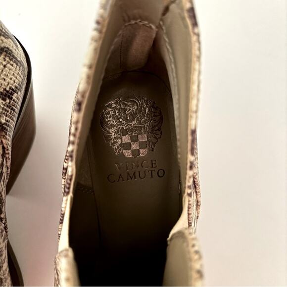 NWOB Vince Camuto Gradina Cream Brown Snake Print Block Heel Ankle Boots Size 8 - Picture 6 of 10